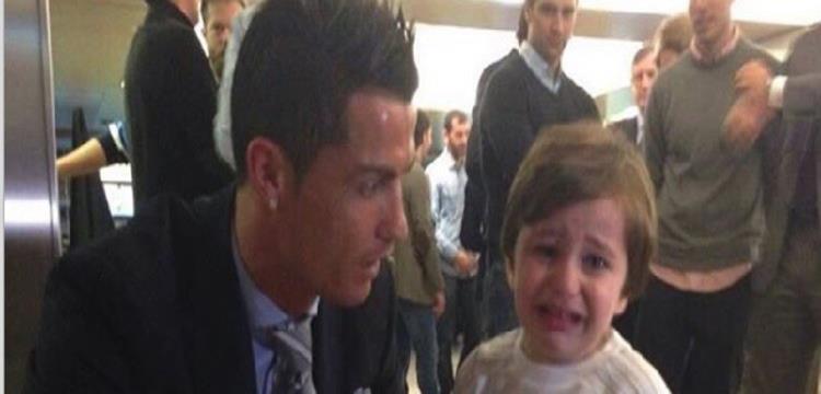 رونالدو والطفل رونالدو والطفل